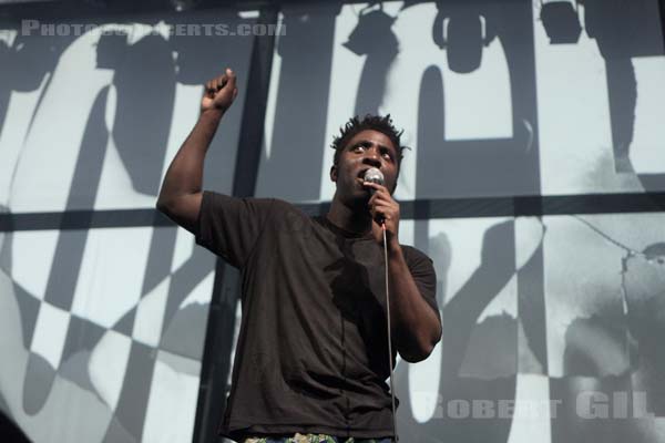 KELE OKEREKE - 2014-10-25 - PARIS - Gaite Lyrique - 
